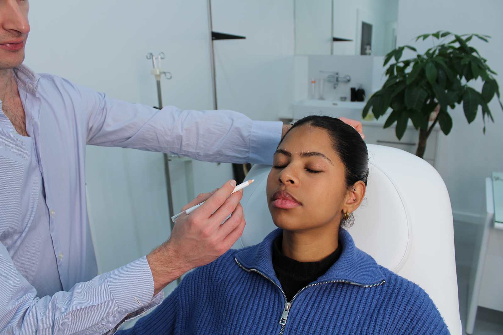 Facial Assessment & Planning treatment at Fluid Medical